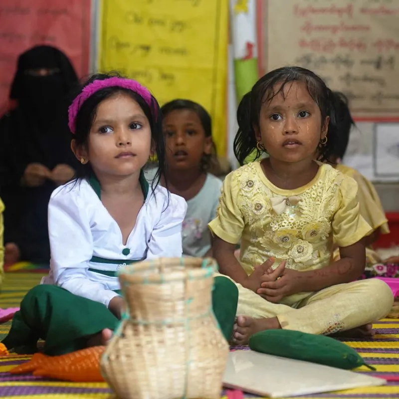 Skolejenter i Cox's Bazar.